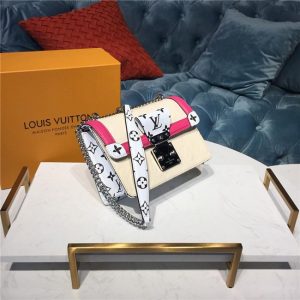 Louis Vuitton Wynwood Monogram Vernis Leather Creme