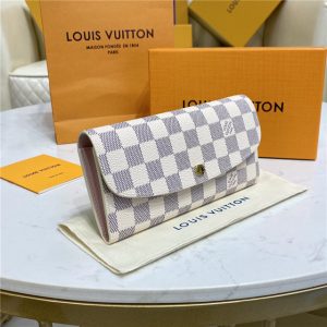 Louis Vuitton Emilie Wallet