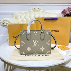 Louis Vuitton Onthego PM Beige / Cream