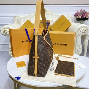 Louis Vuitton CarryAll MM Replica Bag