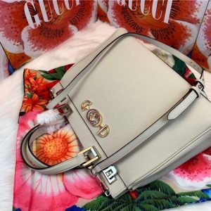 Gucci Zumi grainy leather medium top handle bag (Varied Colors)