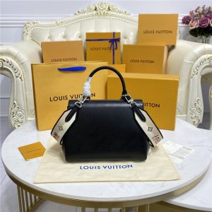 Louis Vuitton Cluny BB Epi Leather Black