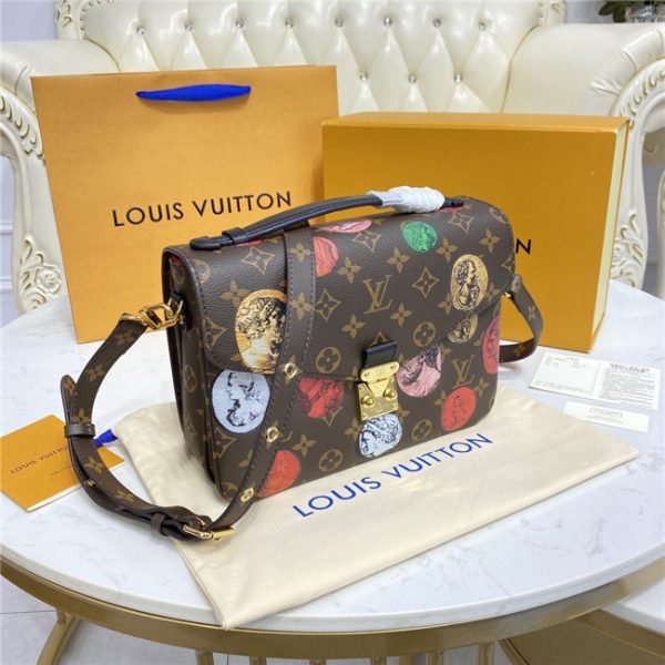 Louis Vuitton Pochette Metis