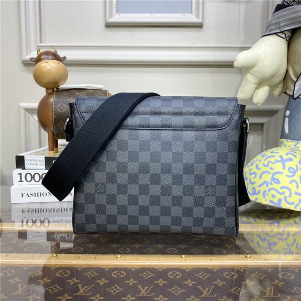 Louis Vuitton District Damier Graphite PM