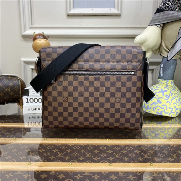 Louis Vuitton District MM Damier Ebene Canvas