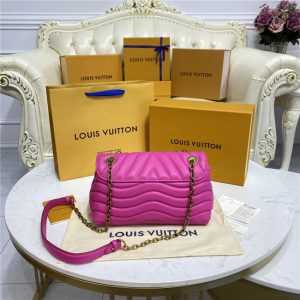 Louis Vuitton New Wave Chain Bag H24 (Varied Colors)