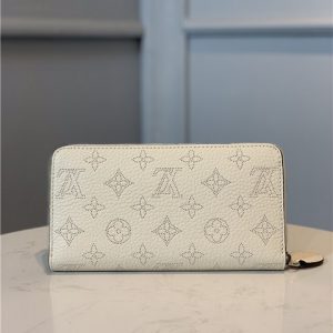 Louis Vuitton Zippy Wallet Mahina