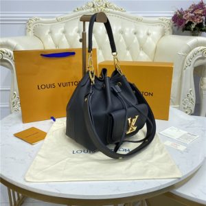 Louis Vuitton Lockme Bucket Black