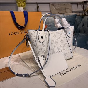 Louis Vuitton Hina PM Mahina