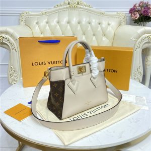 Louis Vuitton On My Side PM Greige