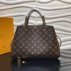 Louis Vuitton Montaigne MM