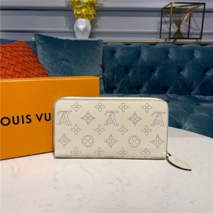 Louis Vuitton Zippy Wallet Mahina Ivory