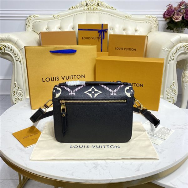 Louis Vuitton Pochette Metis Noir