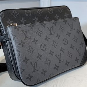 Louis Vuitton Trio Messenger