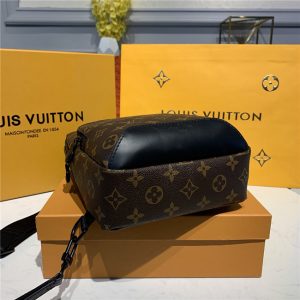 Louis Vuitton Avenue Sling Bag