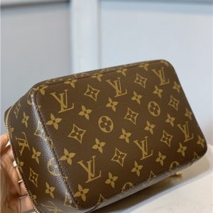 Louis Vuitton Packing Cube MM