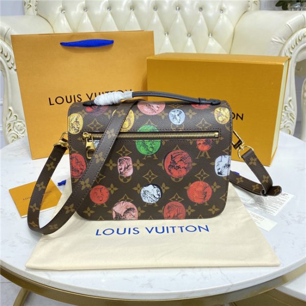 Louis Vuitton Pochette Metis