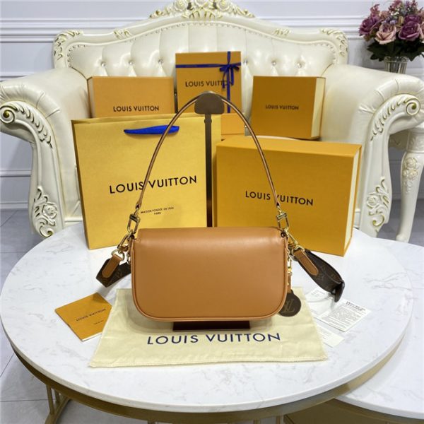 Louis Vuitton Swing H27 Hazelnut