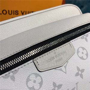 Louis Vuitton Outdoor Messenger Bag Antartica