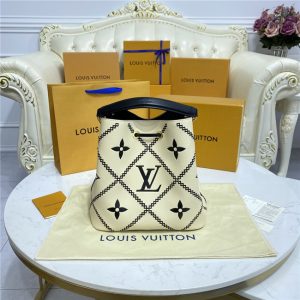 Louis Vuitton NeoNoe MM Cream Monogram Empreinte