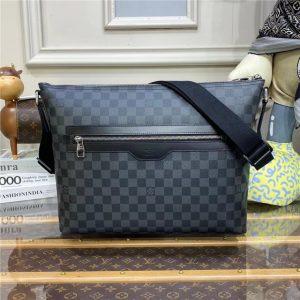 Louis Vuitton Mick MM