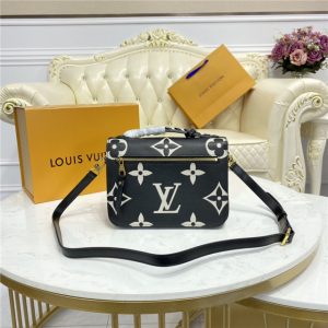 Louis Vuitton Crafty Pochette Metis Black