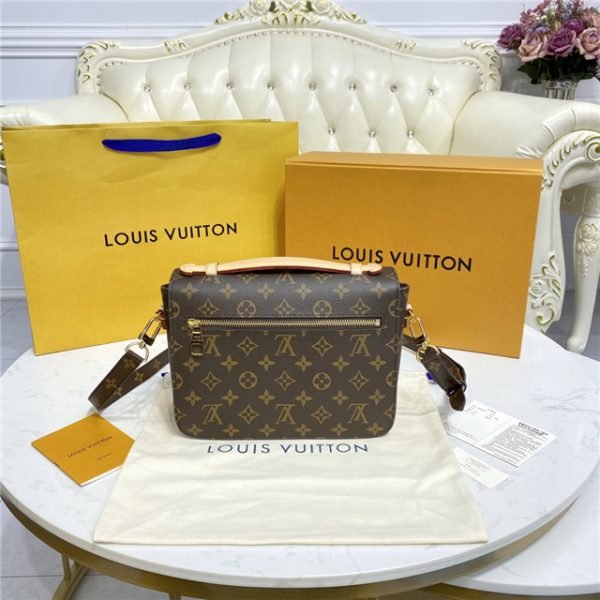 Louis Vuitton Pochette Metis