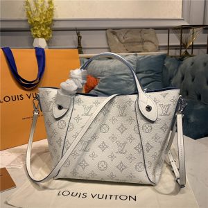 Louis Vuitton Hina PM Mahina