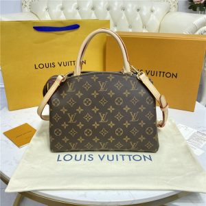 Louis Vuitton Petit Palais Monogram