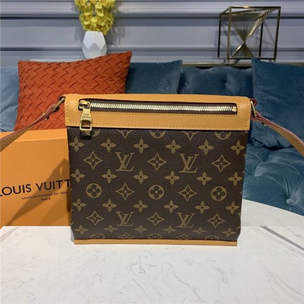 Louis Vuitton Saumur Messenger PM