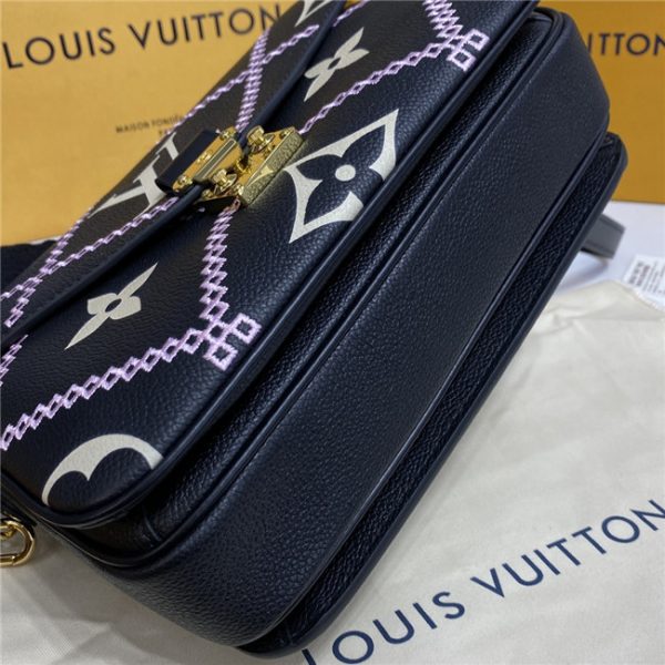 Louis Vuitton Pochette Metis Noir