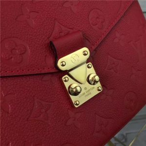 Louis Vuitton Pochette Metis Cerise