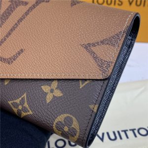 Louis Vuitton Sarah Wallet