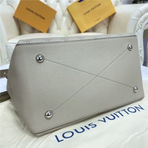 Louis Vuitton Beaubourg Hobo MM Galet