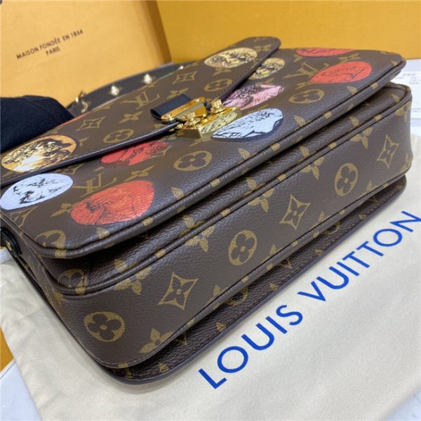 Louis Vuitton Pochette Metis