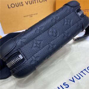 Louis Vuitton Horizon Clutch