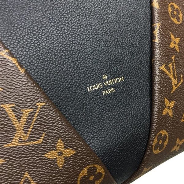 Louis Vuitton V Tote MM Noir