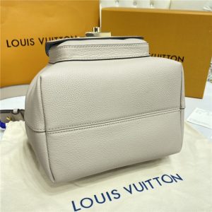 Louis Vuitton Lockme Bucket Greige