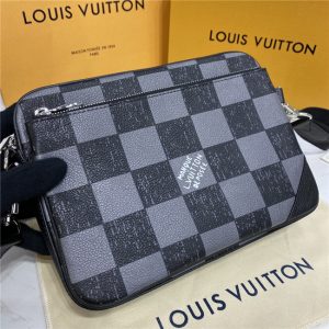 Louis Vuitton Trio Messenger Bag