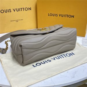 Louis Vuitton LV New Wave Chain Bag H24 (Varied Colors)