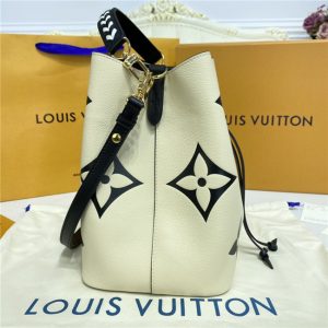 Louis Vuitton Crafty Neonoe MM Cream