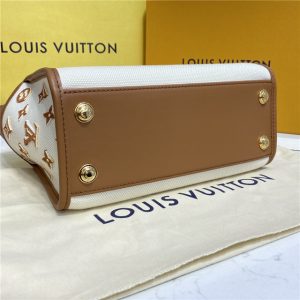 Louis Vuitton On My Side PM Brown