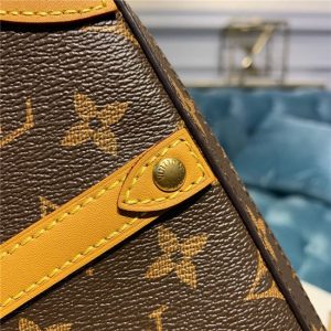 Louis Vuitton Soft Trunk Messenger MM