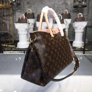 Louis Vuitton Pallas Pink