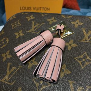 Louis Vuitton Saintonge Monogram Rose Poudre