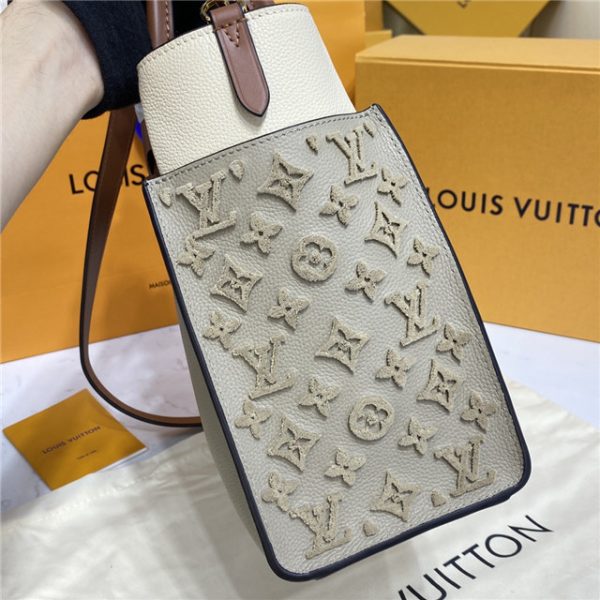 Louis Vuitton On My Side Galet