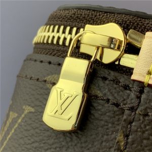 Louis Vuitton Packing Cube MM