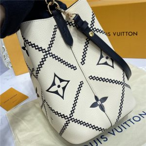 Louis Vuitton NeoNoe MM Cream Monogram Empreinte