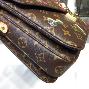 Louis Vuitton Pochette Metis Monogram Love Lock