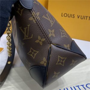 Louis Vuitton Boulogne Black